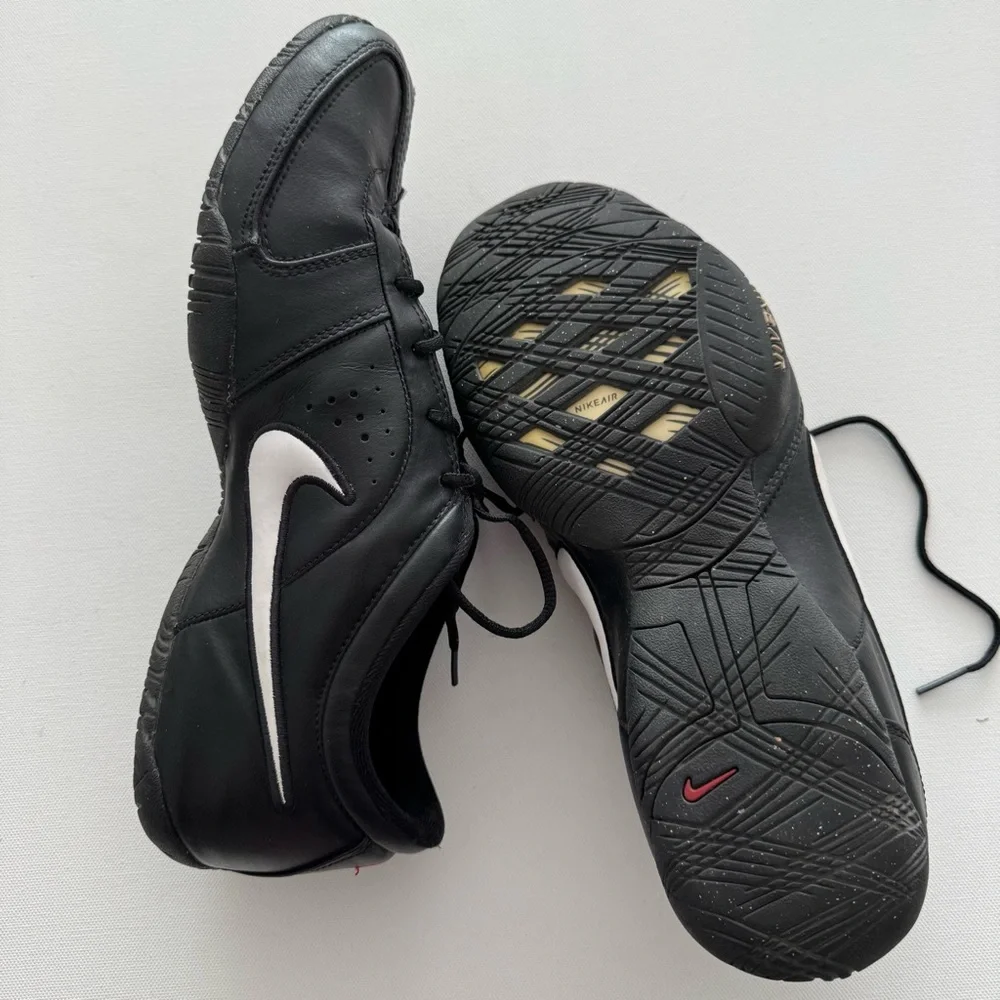Nike Air Black Sneakers Sz 9.5 - Picture 8 of 10